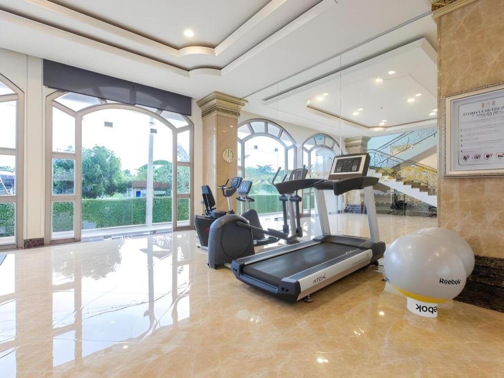 Lk Celestite Hotel Pattaya Exterior photo